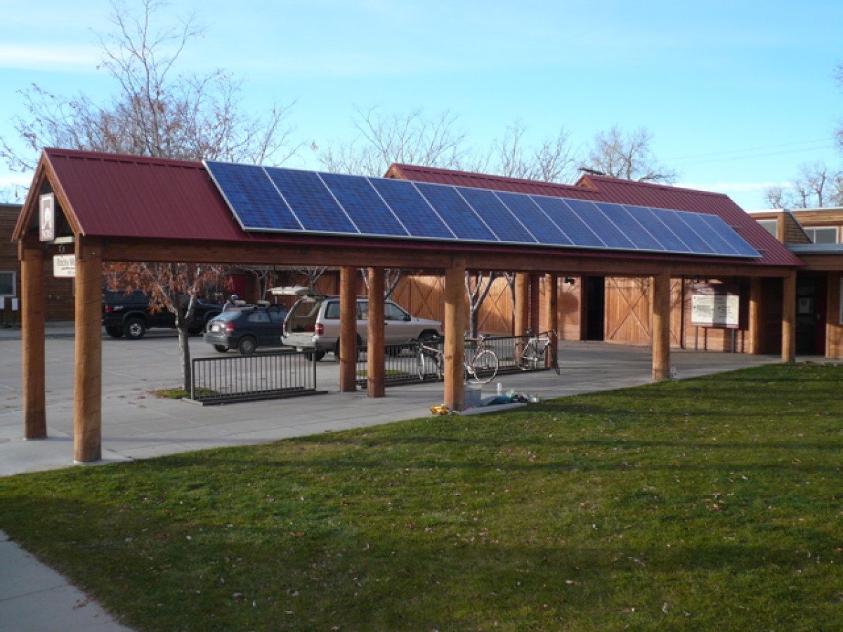 Building with solar panels