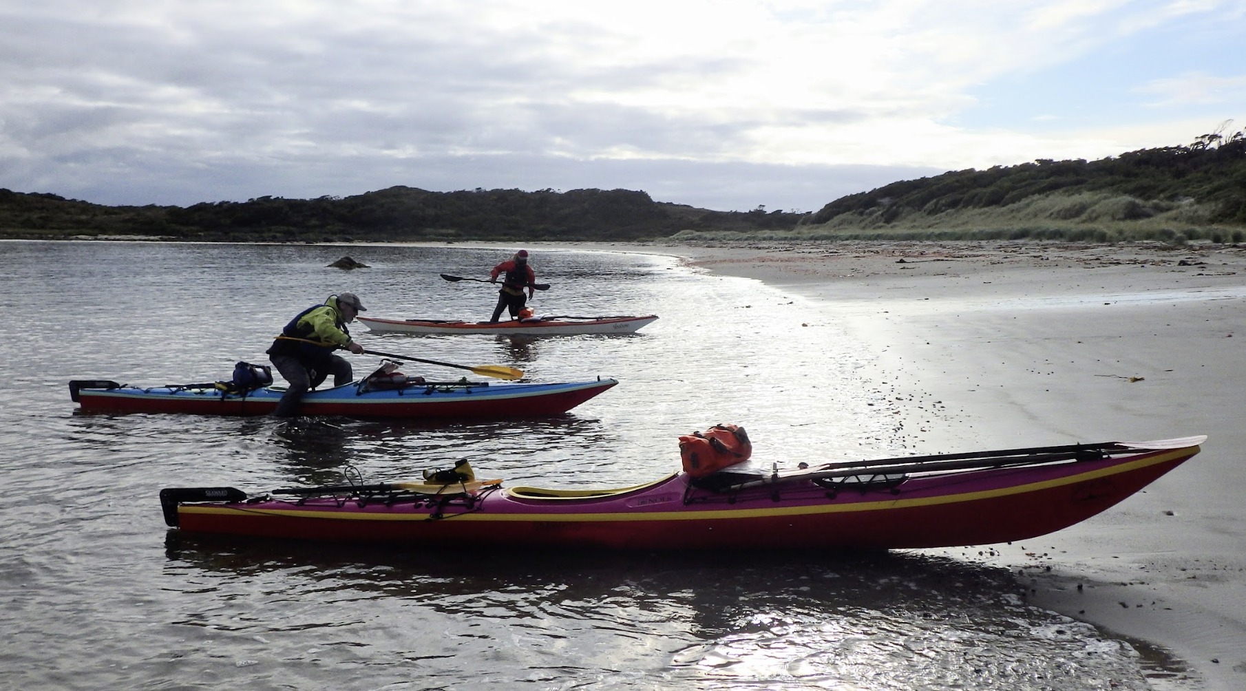 Landing at Isla Wager