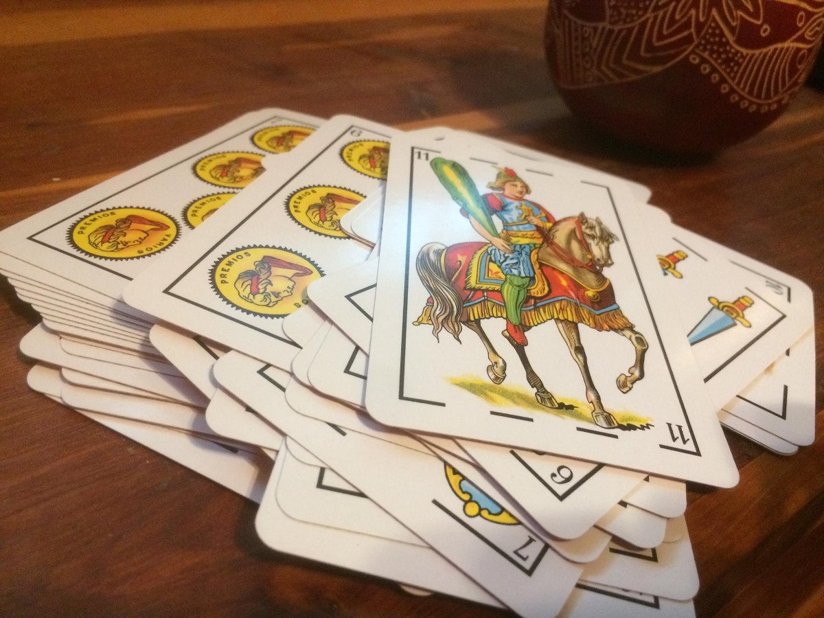 Spanish truco cards