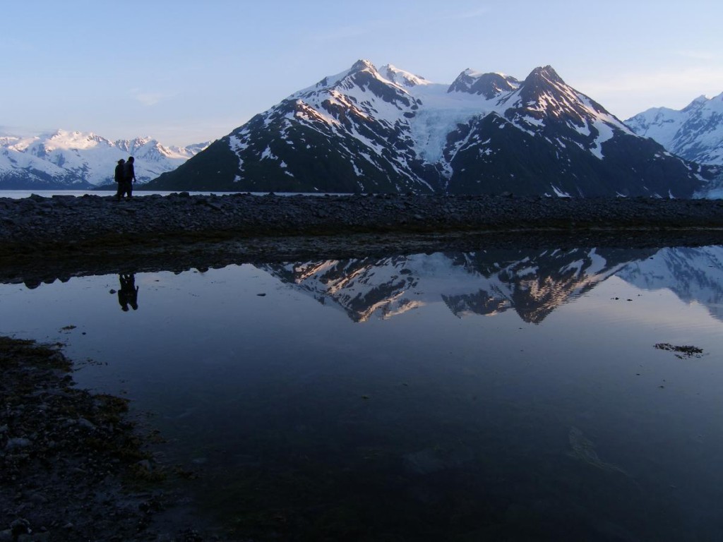 tracy-baynes-nols-alaska-pair-walking